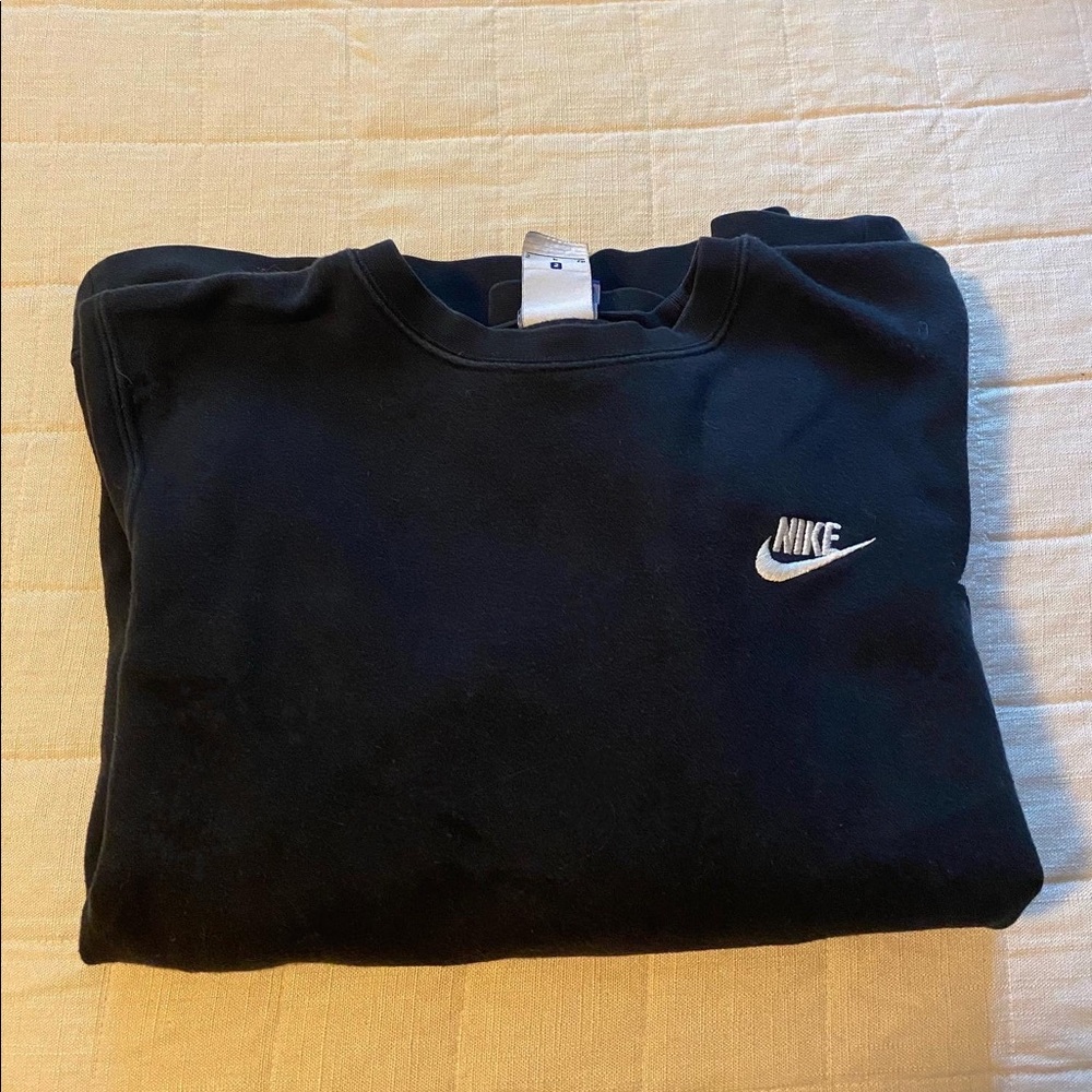 Small black Nike crewneck